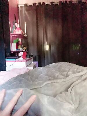 Goddess awoke today with horrible headache. Worship her, so that she may regain strength from your devotion and fealty. ♥️