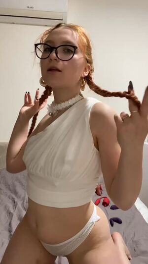 Ass & Feet Babe Cute Natural Tits