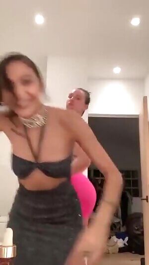 This is the laziest subreddit... y'all never post video of her lives