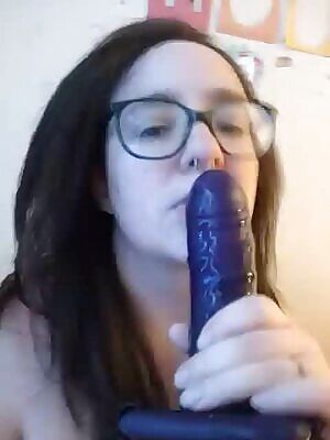 Enjoy this sloppy BJ