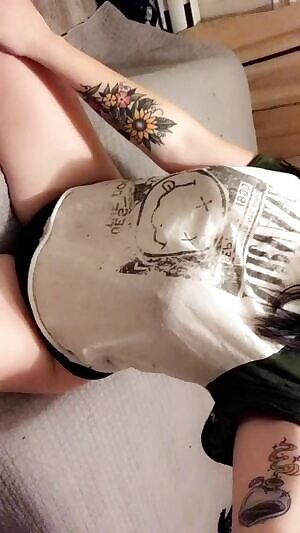 daddy's little girl ain't a girl no more😇😈 any nirvana fans here?