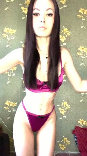 HairBrush Dildo Lingerie Petite Solo Teasing