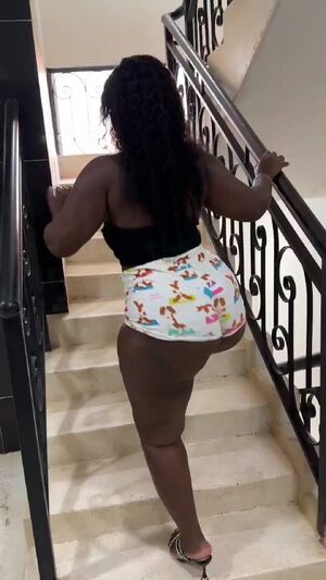 Raw Curves African Big Ass Bubble Butt