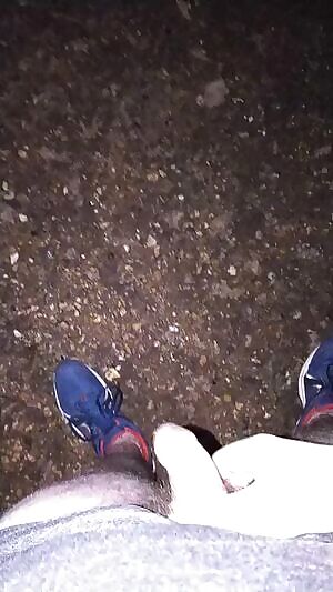 Masturbate in a public Place