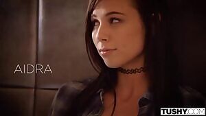 Aidra Fox is a nasty girl