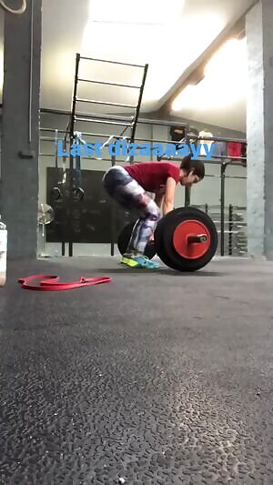 Bayley's jiggly workout butt